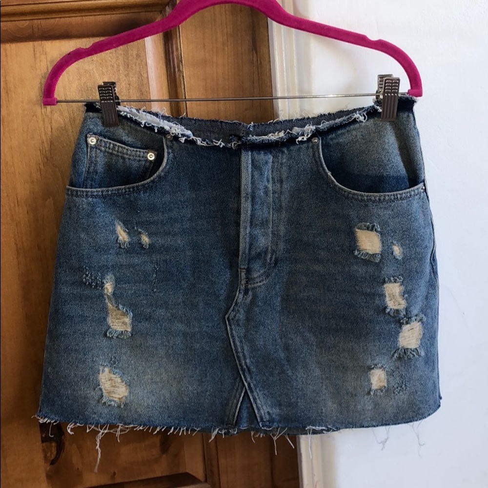 BDG DENIM FRAYED SKIRT